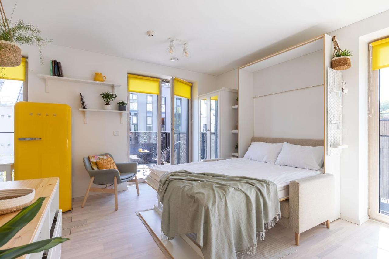 Yellow Studio Paupys Apartment Вилнюс Екстериор снимка