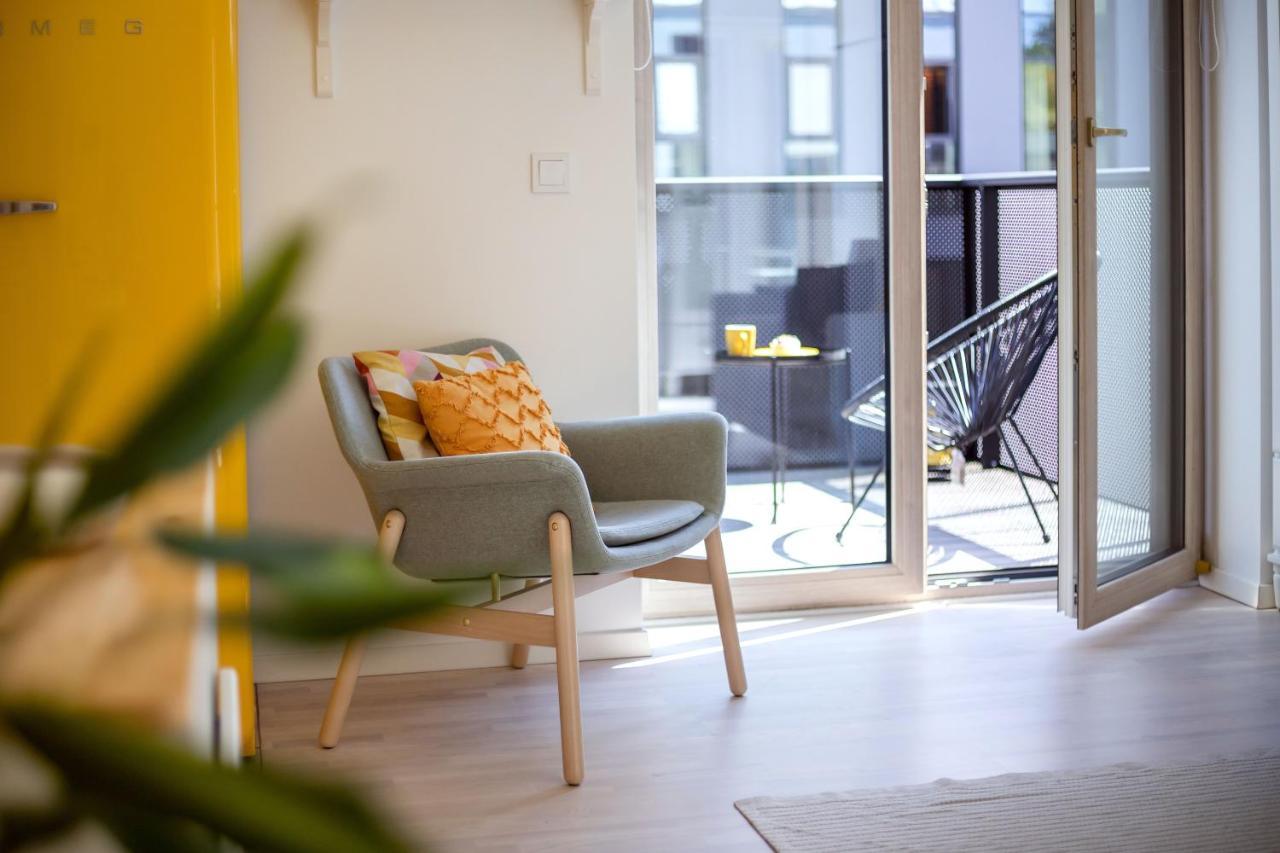 Yellow Studio Paupys Apartment Вилнюс Екстериор снимка